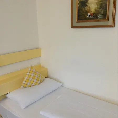 Отель Daniela Мерано